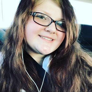 Meet your Posher, Alesha